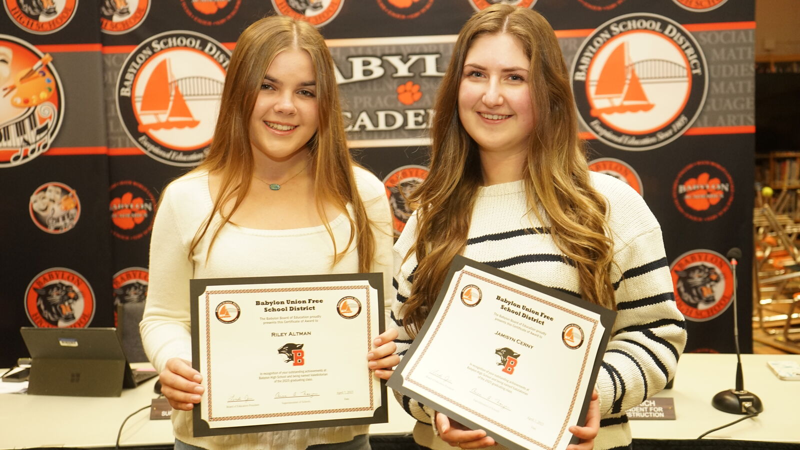 babylon-memorial-grade-school-home